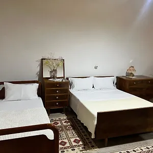 https://friends-guest-house.albaniahotels.org